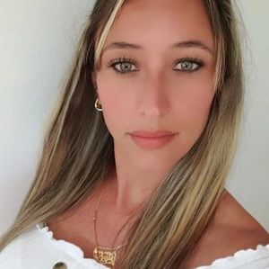 Meet your Posher, Sandra ashley